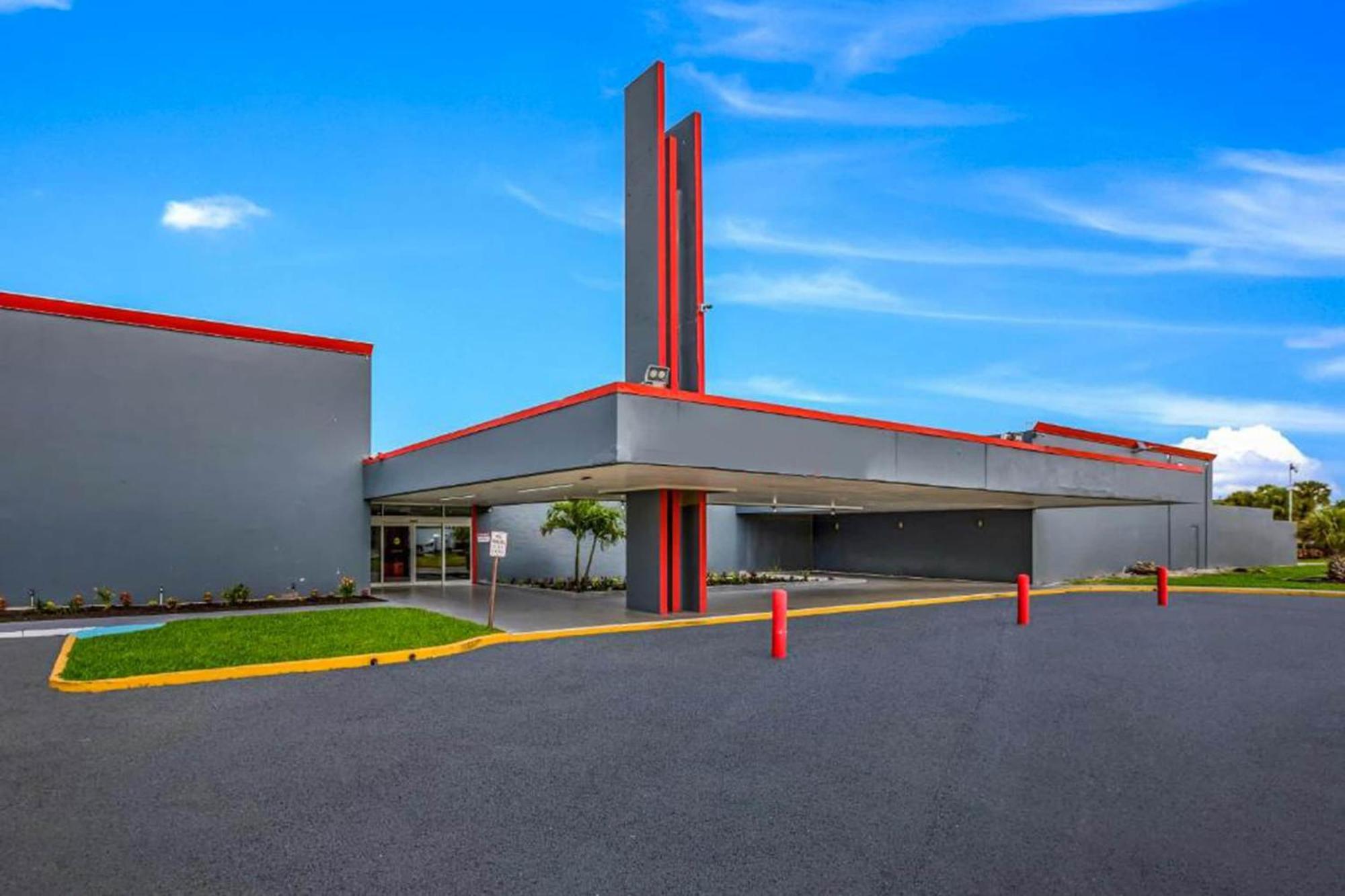 Oyo Hotel Orlando Airport Eksteriør bilde