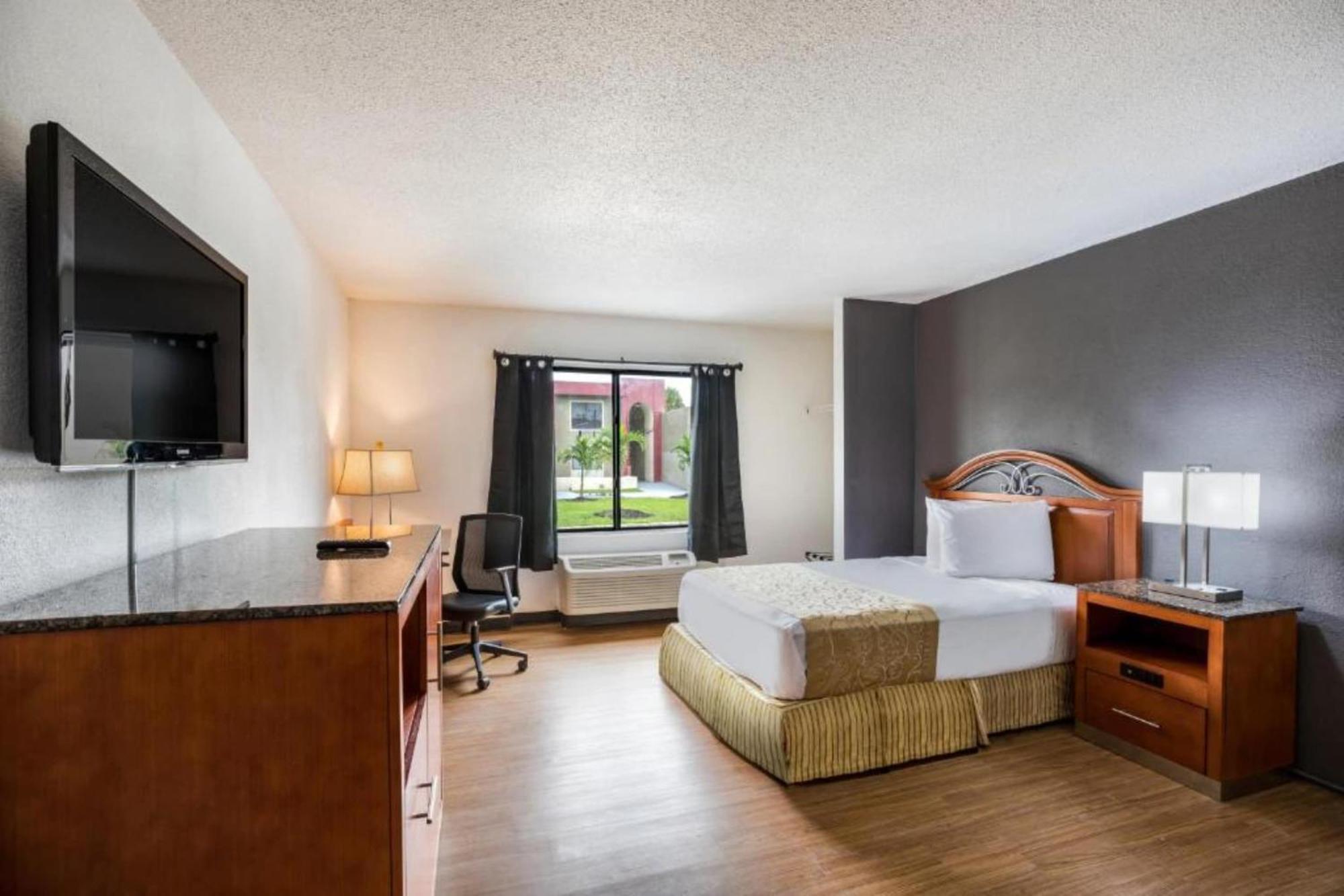 Oyo Hotel Orlando Airport Eksteriør bilde